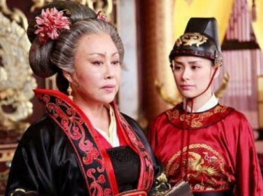 上官婉儿身为罪臣之女,为什么能得到两代帝王的任用