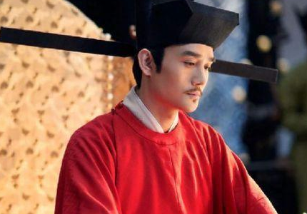 古代皇帝多身着龙袍 宋朝皇帝为什么是身穿官服