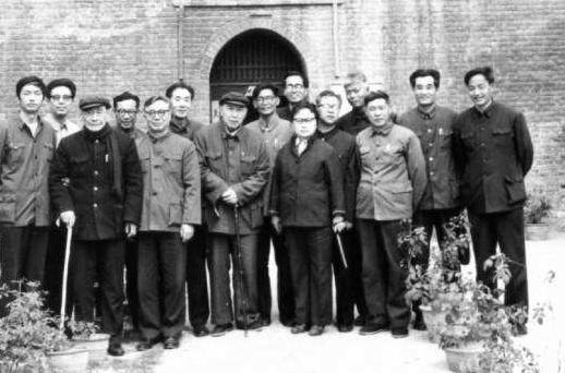 关于萧涤非的评价是怎样的