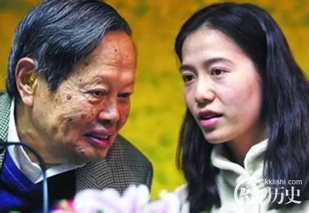 历史的耳光 杨振宁丑陋在哪里