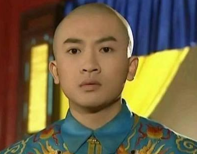 乾隆怎么说也是阅人无数 乾隆为何把皇位传给嘉庆