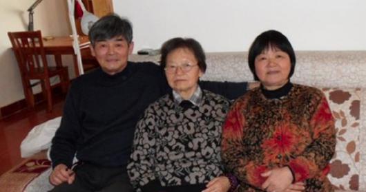 她的职位比李贞还高,为什么没有授军衔