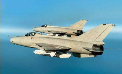 两伊战争为什么会出现最原始的打法 明明已经使用了原子弹以外的武器