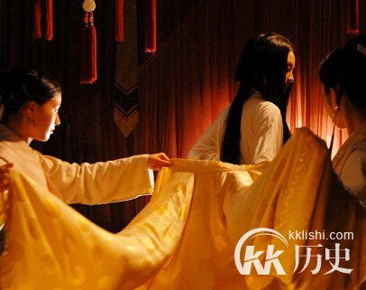 古代后宫妃子如何侍寝?风情万种令皇帝高潮迭起