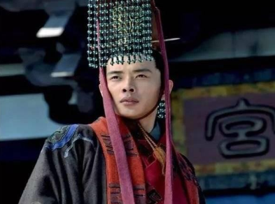 曹操为什么要挟持刘协迁都