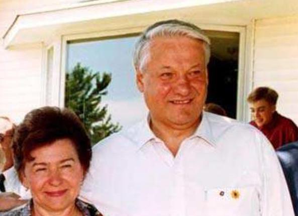 叶利钦为什么着急放下权力下台