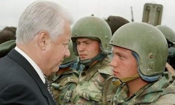 叶利钦为什么着急放下权力下台