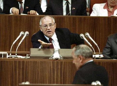 叶利钦为什么着急放下权力下台