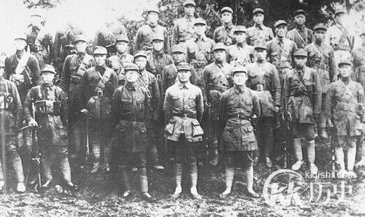 抗战趣史：张爱萍如何妙用日军飞机攻打炮楼
