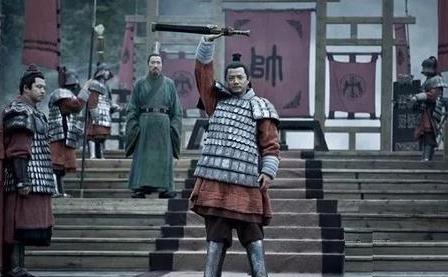 面对刘邦的猜忌萧何怎么破