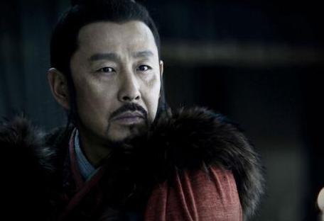 面对刘邦的猜忌萧何怎么破