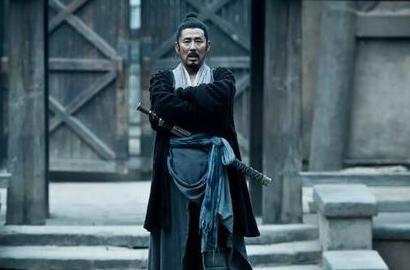 面对刘邦的猜忌萧何怎么破