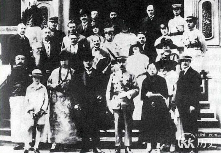 张作霖有几个夫人？张作霖的夫人命运如何？