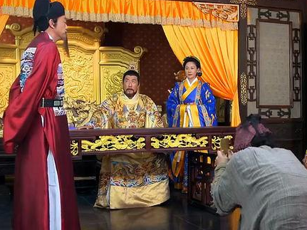 朱元璋当初被老妇一碗汤所救 朱元璋后来是怎么报恩的