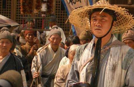 朱元璋当初被老妇一碗汤所救 朱元璋后来是怎么报恩的