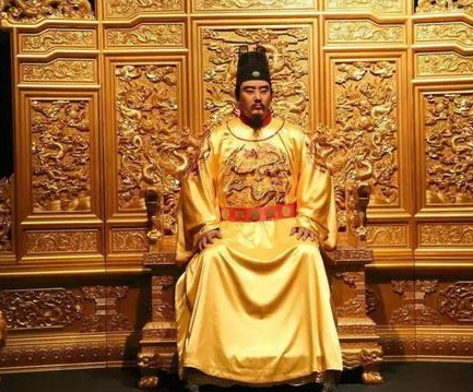 朱元璋当初被老妇一碗汤所救 朱元璋后来是怎么报恩的