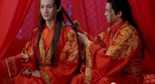 汉哀帝为什么对女色不感兴趣