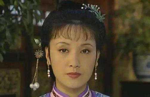 康熙对宜妃无比宠爱，雍正为什么会那么恨她，还将她赶出皇宫