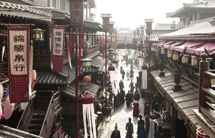 古代皇帝和大臣交流的时候 两人是怎么解决语言障碍的