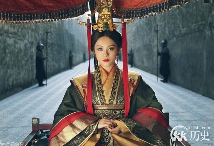 芈月传：芈月传中芈八子为什么被儿子赶下台？