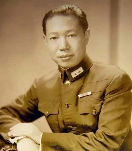 熊式辉飞机失事的伤势如何