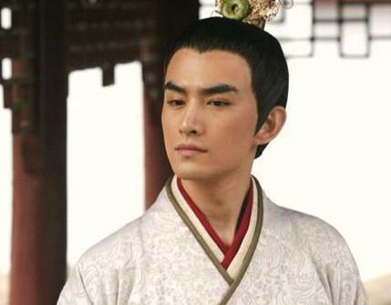 汉景帝一共有14个儿子 为什么窦太后会让他将皇位传给自己的弟弟呢