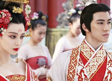 武则天都已经篡唐改国号了 武则天死后为什么还和李治合葬