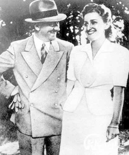 希特勒自杀照片曝光 希特勒为什么要自杀