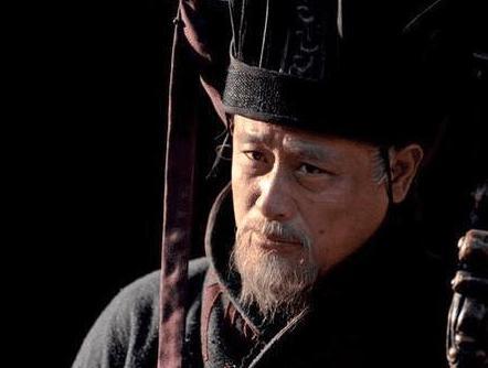 荀彧辅佐曹操为什么曹操还要让他自寻短见呢 曹操为什么非要让他死呢