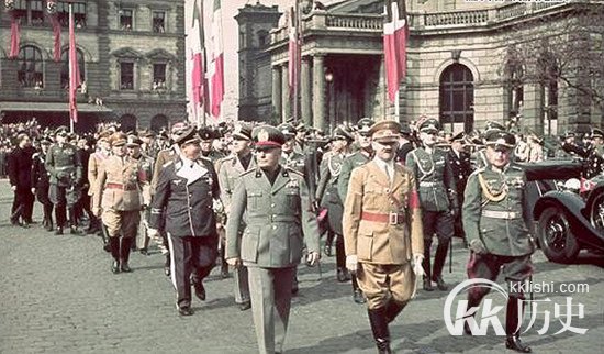 希特勒当年如何对付经济危机的 手法另类