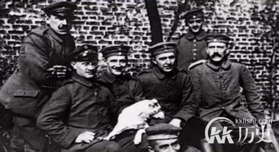 希特勒当年如何对付经济危机的 手法另类