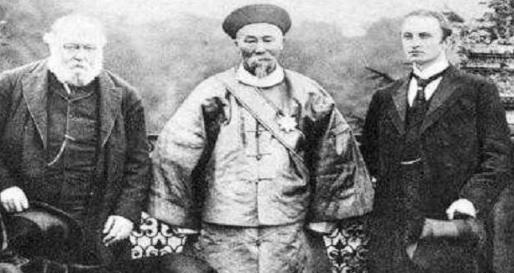 李鸿章为什么一开始支持常胜军，到最后又要解散他们