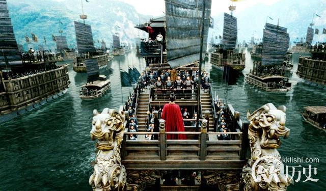 赤壁之战获胜孙权为什么还向曹操投降
