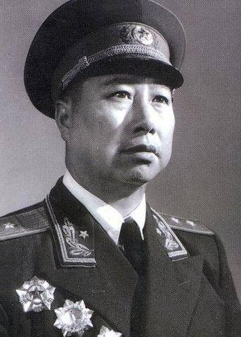 余秋里的左臂是怎么断的