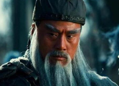 樊城兵败后，为什么关羽不走上庸而走麦城