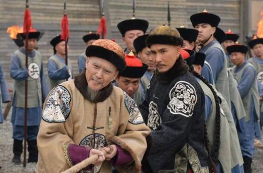 和珅死后，丰绅殷德如何对待嘉庆妹妹的