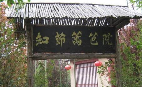 瓦岗军为什么消灭不了隋朝，最后降于唐朝