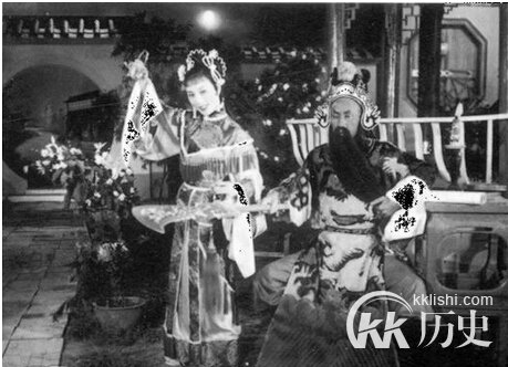 关公月下释貂蝉是怎么一回事?揭关公月下释貂蝉