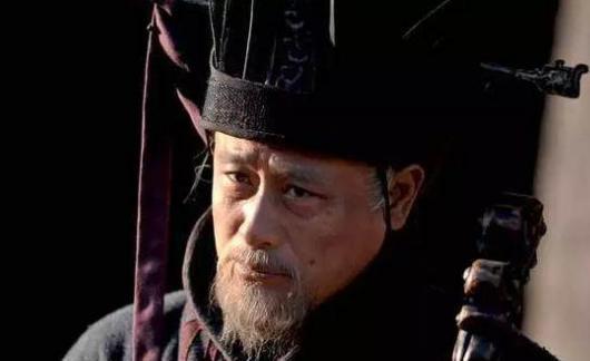 荀彧为什么要帮曹操平天下