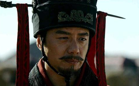 皇帝要吃公鸡蛋，大臣们如何解决的