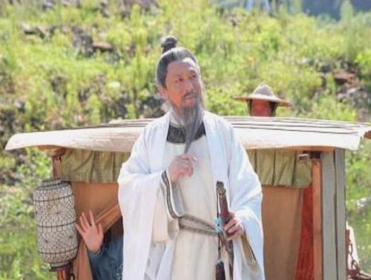 才华出众的李白，为什么在官场待不下去