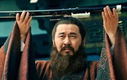 曹操到底是一个什么样的人 历史上又是怎么评价他呢