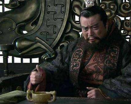 袁绍和袁术的是实力那么强 两人为什么不联合起来