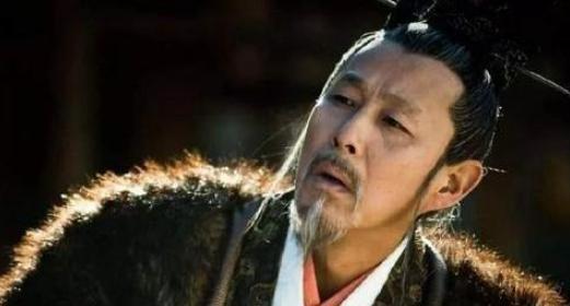 韩信年轻时一穷二白，他是怎么学会一身军事本领的呢