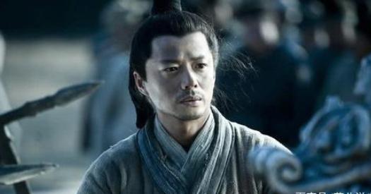 韩信年轻时一穷二白，他是怎么学会一身军事本领的呢