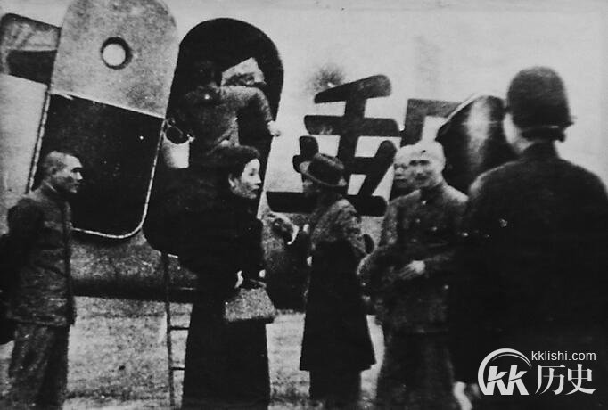 西安事变后蒋介石为什么没有杀掉张学良而是囚禁