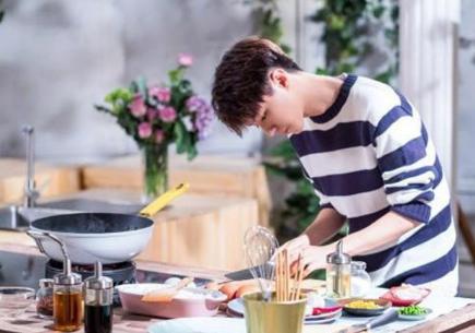 古代人民做饭是从什么时候开始使用油的 油都是怎么提炼出来的