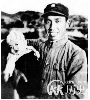 左权是怎么死的 为何说左权将军“死不瞑目”