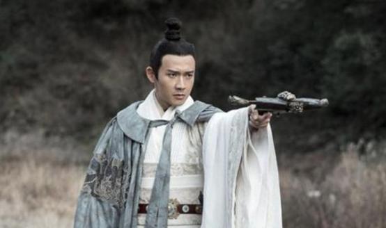 吕不韦从社会最底层的商人，是怎么一跃成为丞相的