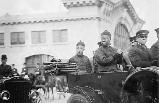 爱新觉罗&middot;载涛正宗的天潢贵胄，为什么会去摆地摊